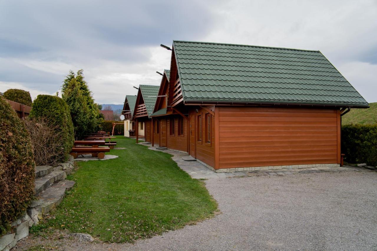 Domki Nad Jeziorem-Wodnik Villa Зажече Екстериор снимка